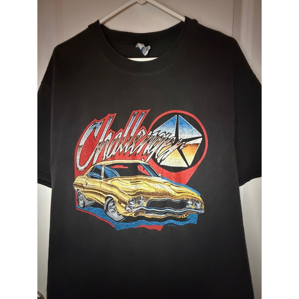 Vintage 90's Challenger Car Big Graphic Faded Black T-Shirt Sz Mens XL